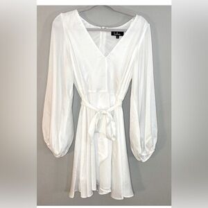 Lulus White flowy dress